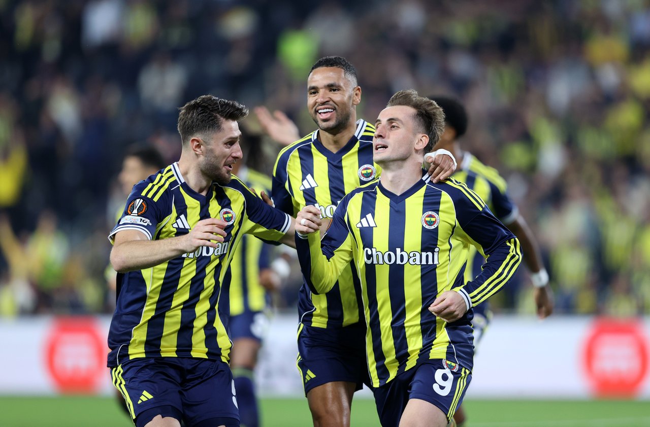 Fenerbahçe, UEFA Avrupa Ligi'nde Stuttgart'ı konuk ediyor: Muhtemel 4 eksik ve kritik kaleci tercihi