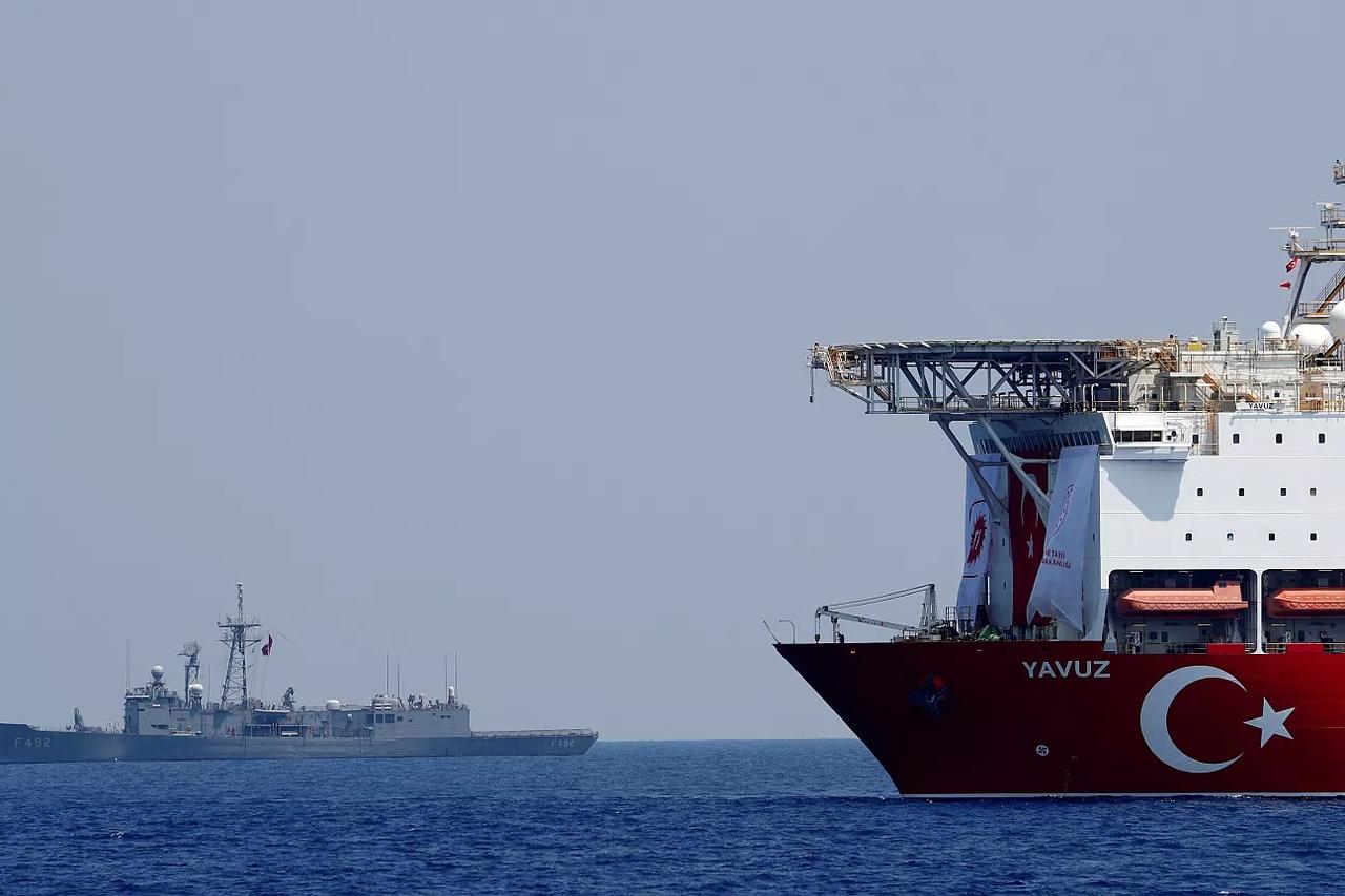 Akdeniz'de Yunanistan'a Hafter şoku!