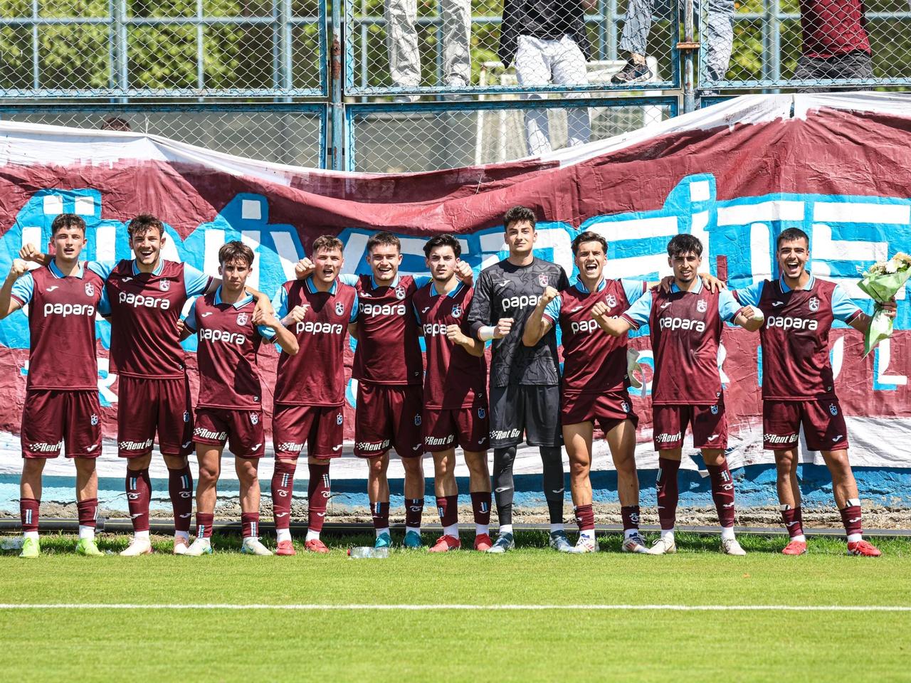 Trabzonspor'un gençleri Avrupa zirvesine yürüyor
