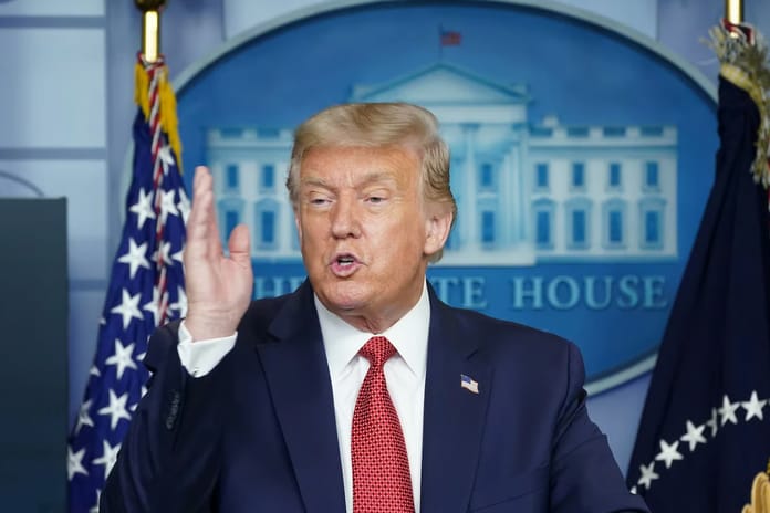 Trump'tan Küba'ya petrol ambargosu kararı