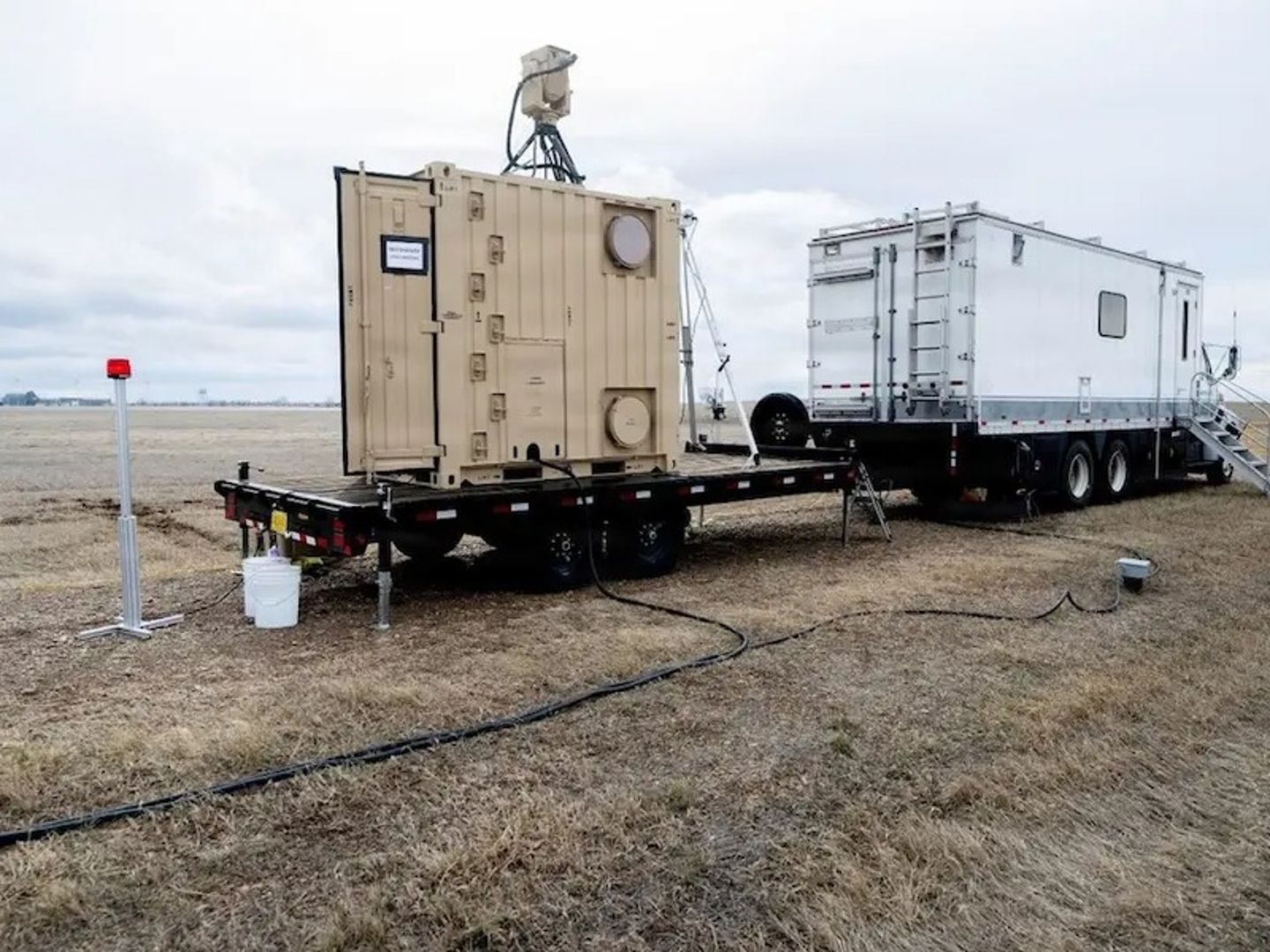 ABD Donanması, enerji aktarımı ve İHA savunmasını birleştiren lazer sistemini sahada test etti