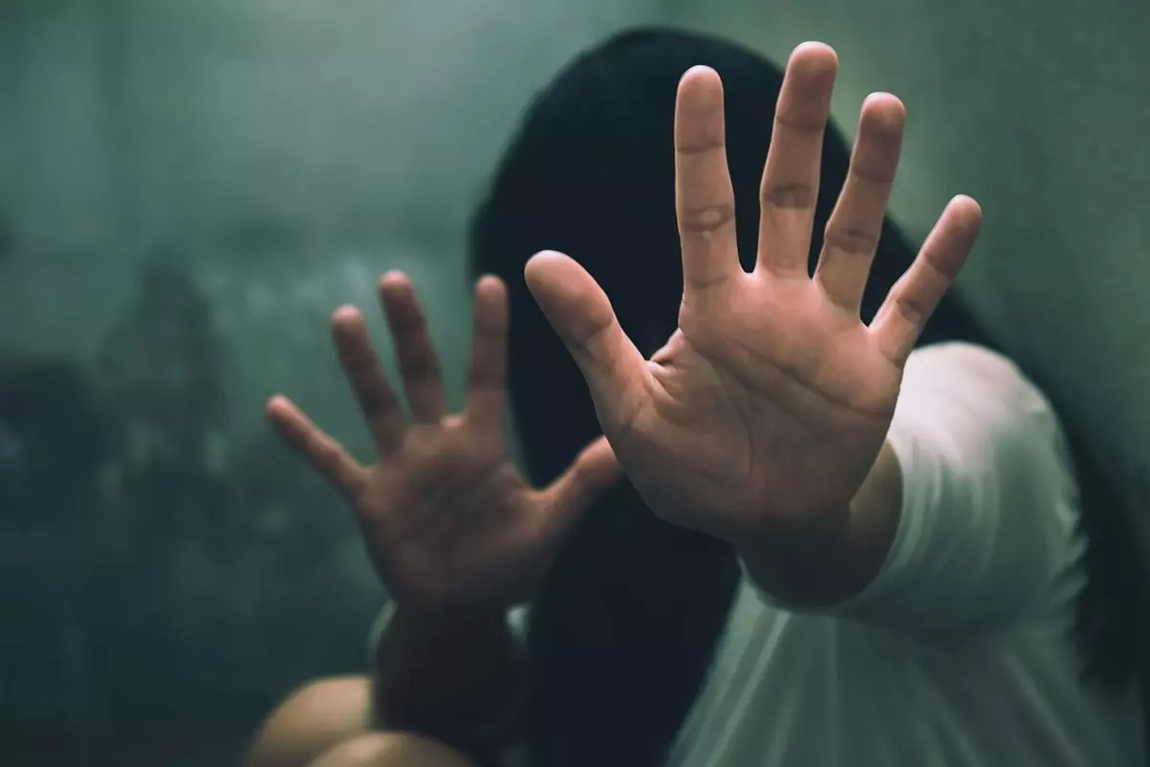 'Cin çıkarma' iddiasıyla istismar etti! Sözleri dehşete düşürdü: İçinde şu an 5 tane cin var, 2'si hamile