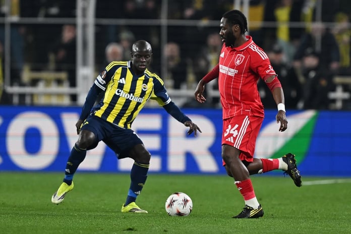 İkinci yarı şok golle başladı