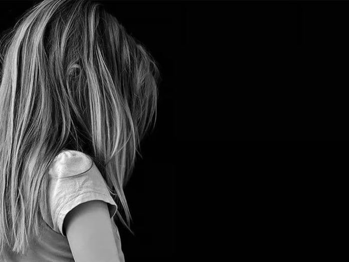 Fransa'da istismar skandalı: 10 ülkede 89 çocuğu istismar eden eğitimci tutuklandı