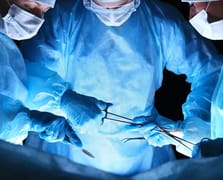 Kopan kulağını ayağında yaşattı: Çin'de tıp tarihine geçecek yeniden nakil operasyonu