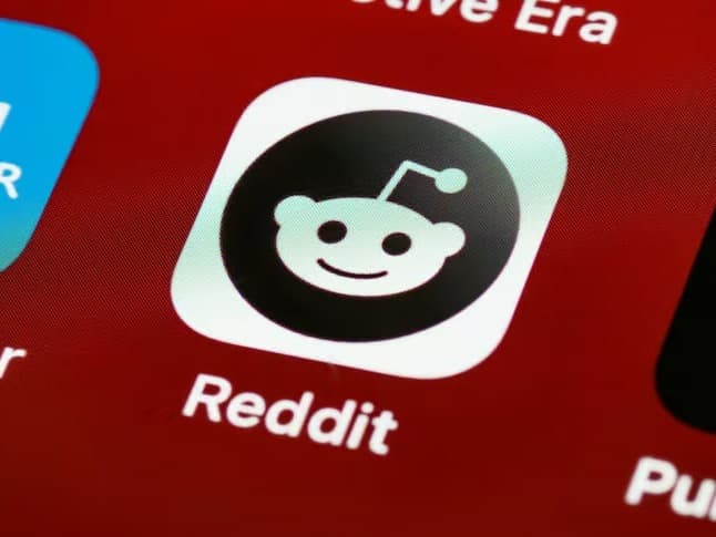 Avustralya'dan Reddit ve Kick'e 16 yaş yasağı