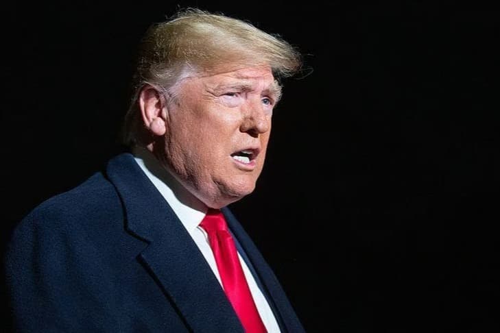 Trump 12 ülkenin vatandaşlarına ABD'ye giriş yasağı getirdi