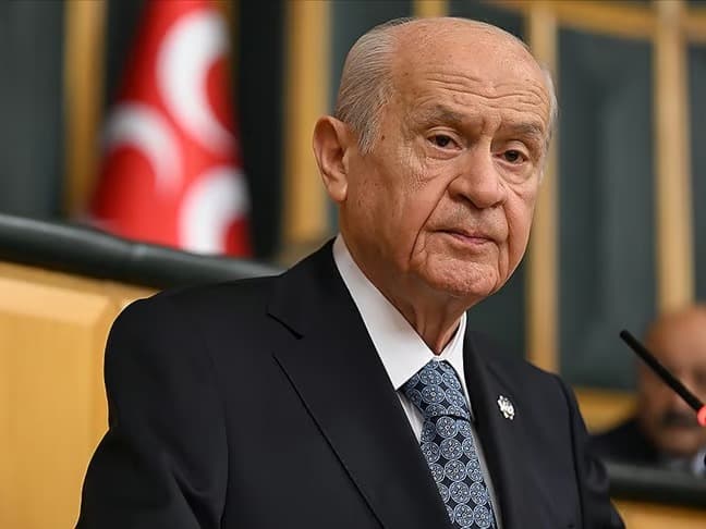 Bahçeli Cumhurbaşkanı Erdoğanı tebrik etti