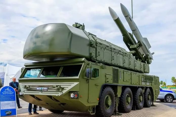 Belarus, Buk-MB2K hava savunma sistemini hizmete soktu