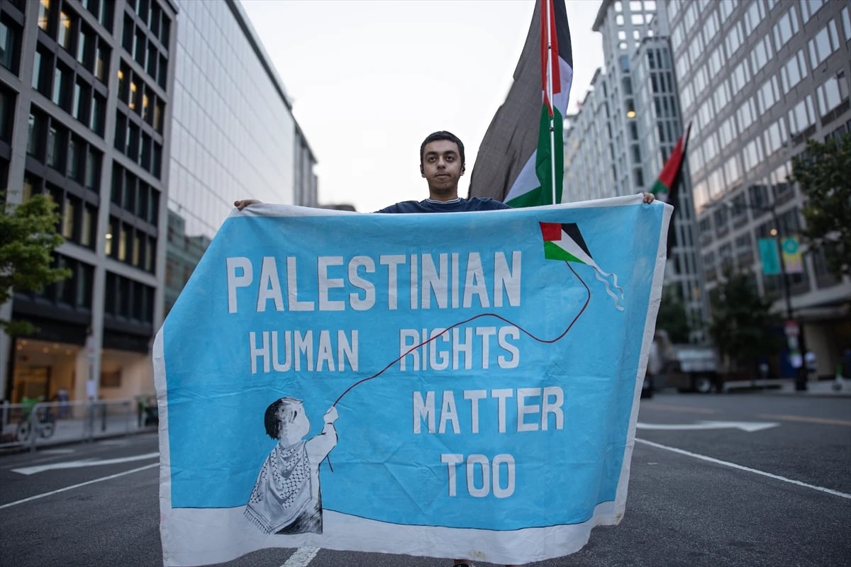 Beyaz Saray yakınlarında Netanyahu protestosu