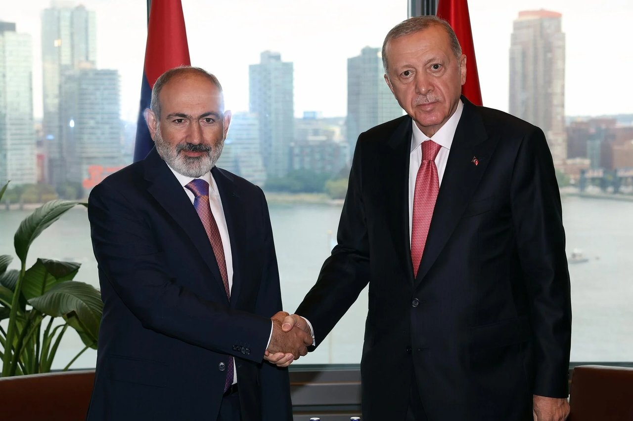 Ermenistan'dan Türkiye ile Azerbaycan'a davet
