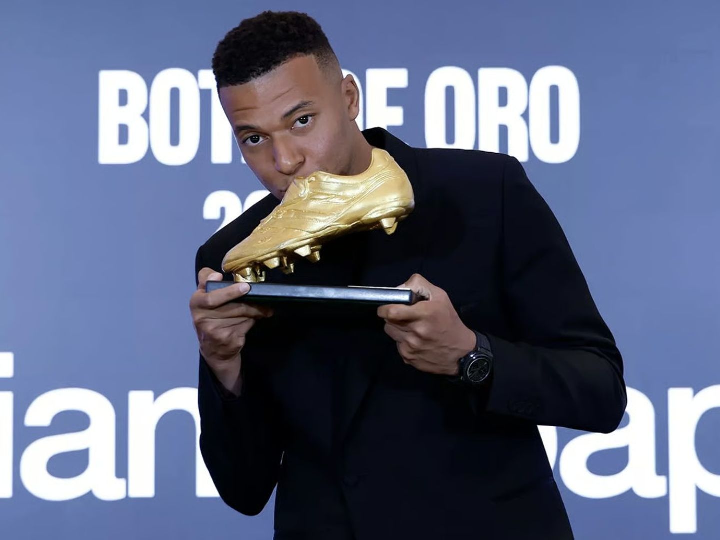 Real Madrid'de 14 yıl sonra bir ilk: Mbappe'den kariyerinin ilk Altın Ayakkabısı