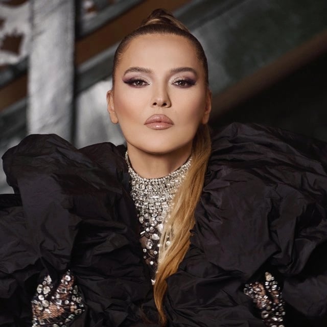 Demet Akalın