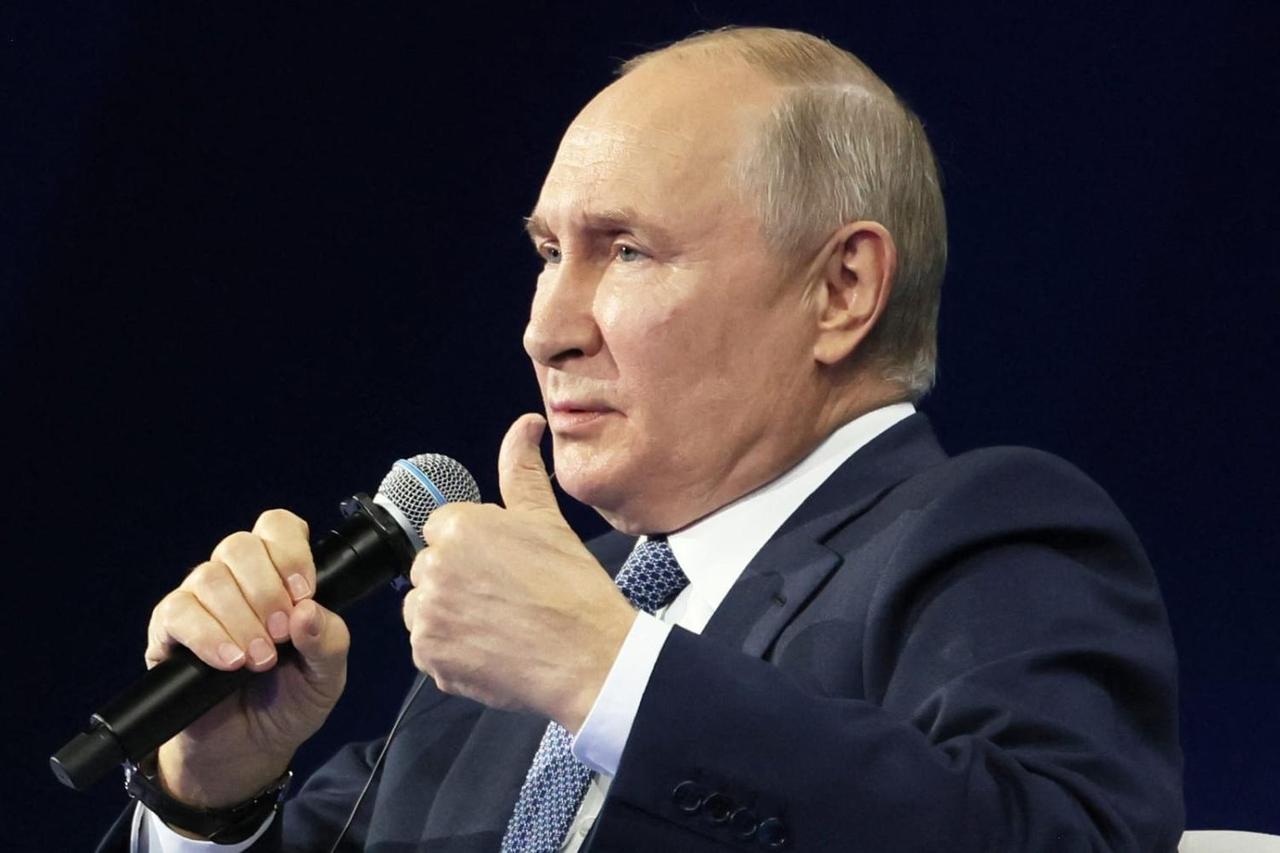 Putin'den Musk'a övgü dolu sözler