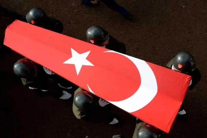 Sakarya Akyazı'da görevli Jandarma aracına çarptılar: 2 Astsubay şehit oldu