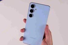 Samsung Galaxy S25 FE'nin tasarımı canlı olarak görüntülendi