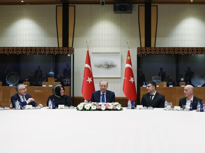 Cumhurbaşkanı Erdoğan, işçileri kabul etti: Çalışanlarımızın haklarını korumak önceliğimiz oldu