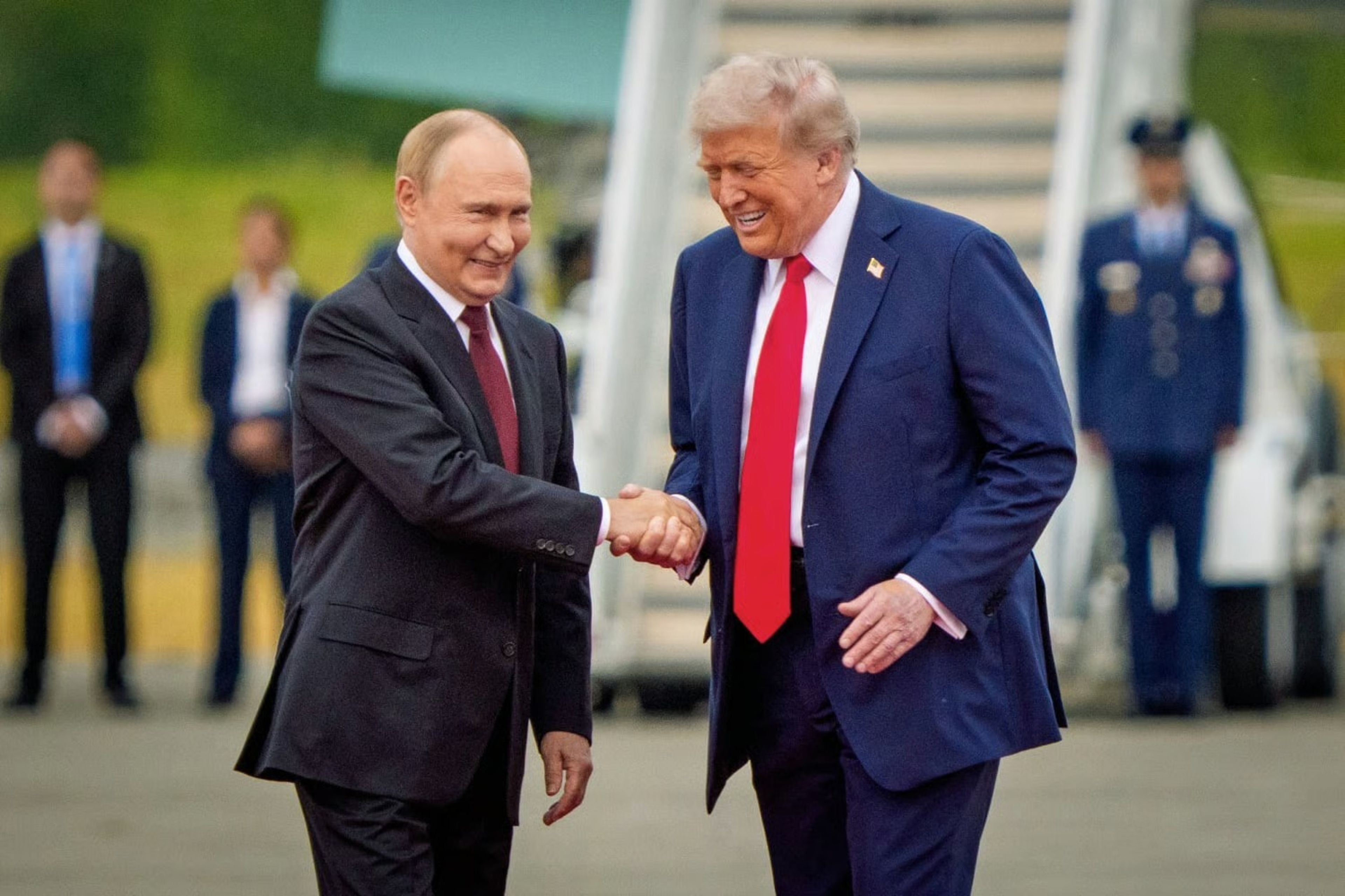 Bredikhin’den Trump-Putin görüşmesine dair çarpıcı değerlendirme