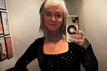 İngiliz komedyen Şişli'de mağazadan kıyafet çaldığı iddiasıyla gözaltına alındı