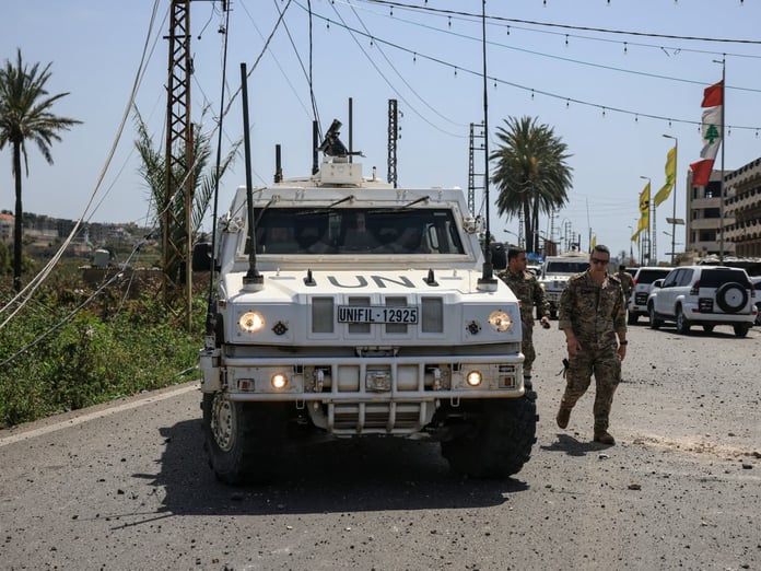 Macron Lübnan’da UNIFIL askerinin öldüğünü açıkladı