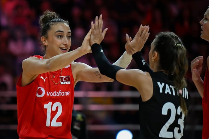 Dünya Şampiyonası'na Türkiye damgası: Son 16 eşleşmeleri belli oldu