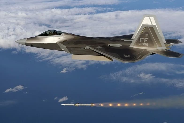ABD, 200+ km menzilli AIM-260 füzesi için 1 milyar dolarlık ilk siparişe hazırlanıyor