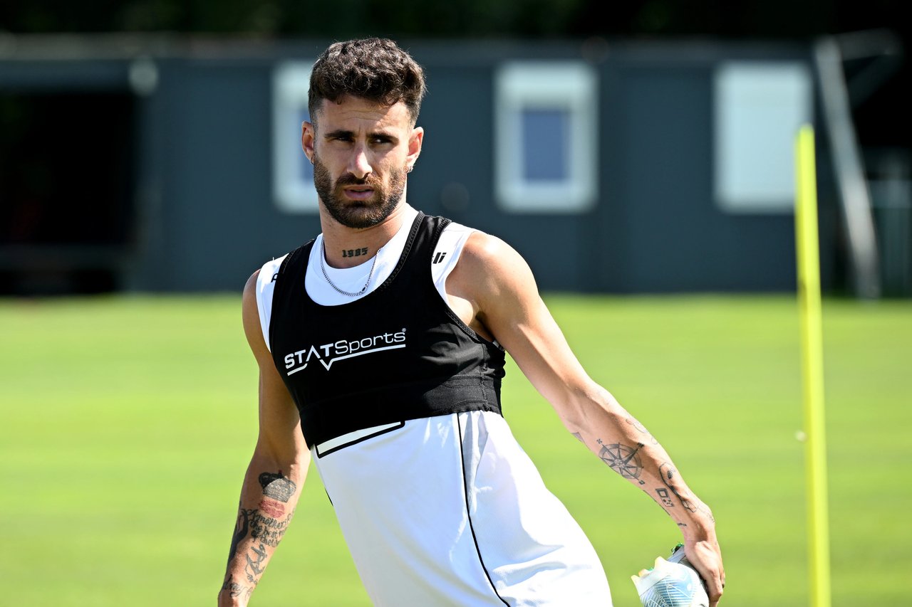 Beşiktaş'ta Rafa krizi büyüyor: MR temiz çıktı 
