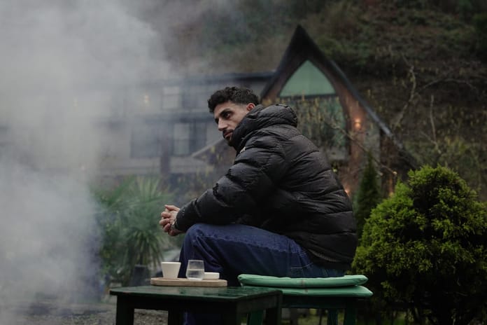 "Yaşaması mucize" bir çocukluk