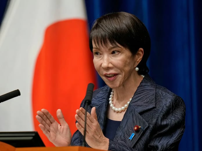 Japonya Başbakanı Takaiçi yeni milletvekillerine siyasi fonla hediye verildiğini doğruladı