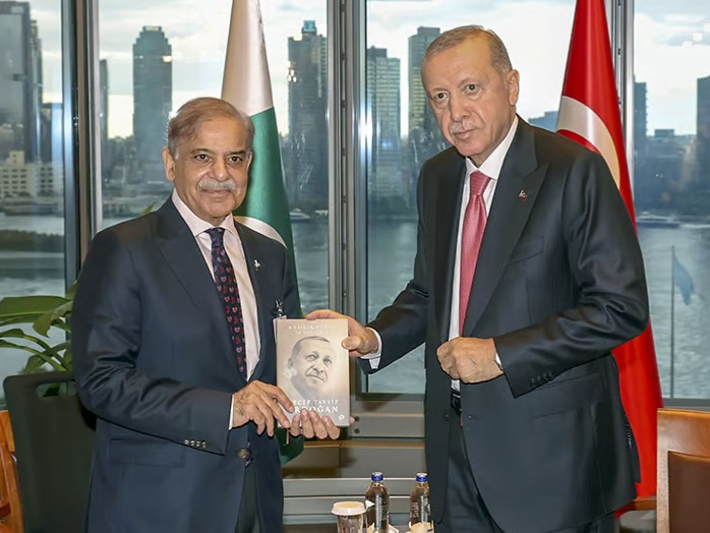 "Sevgili kardeşim Erdoğan siz büyüklüğü temsil ediyorsunuz"