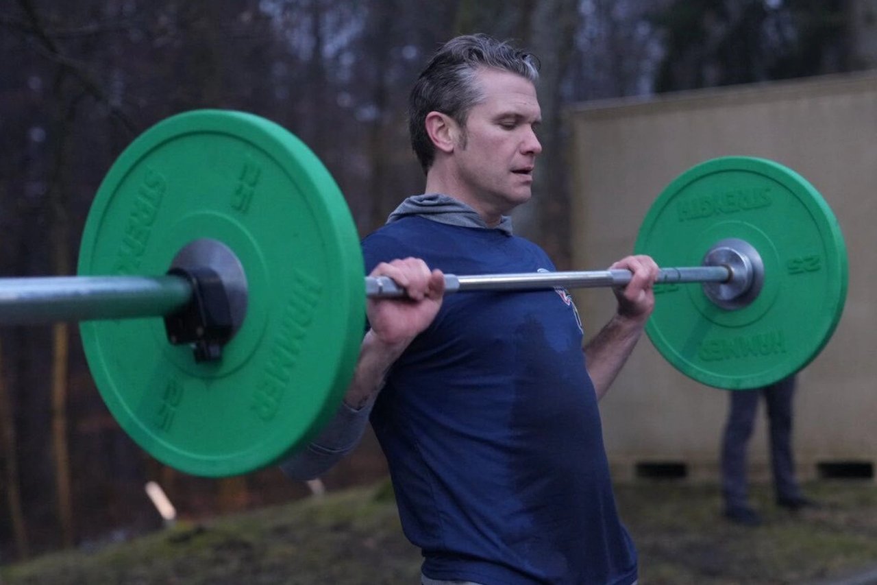 Suudi generalden Hegseth'e: Spor salonunda kal