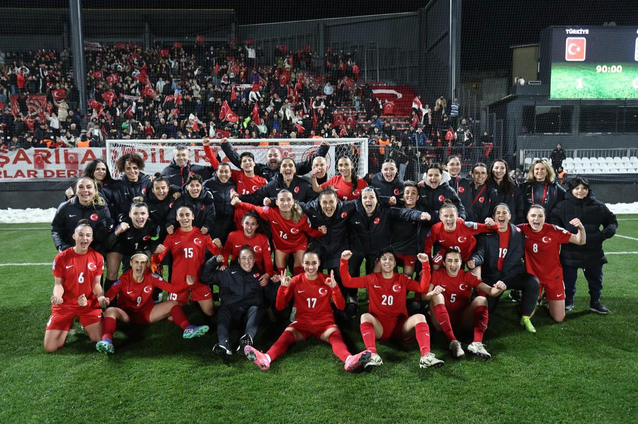 A Milli Kadın Futbol Takımı, İrlanda'yı ağırlıyor