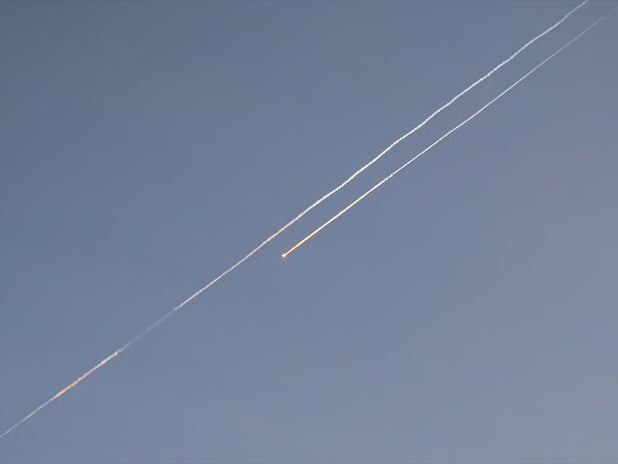 İran ateşkes yürürlüğe girmeden önce İsrail'i vurdu