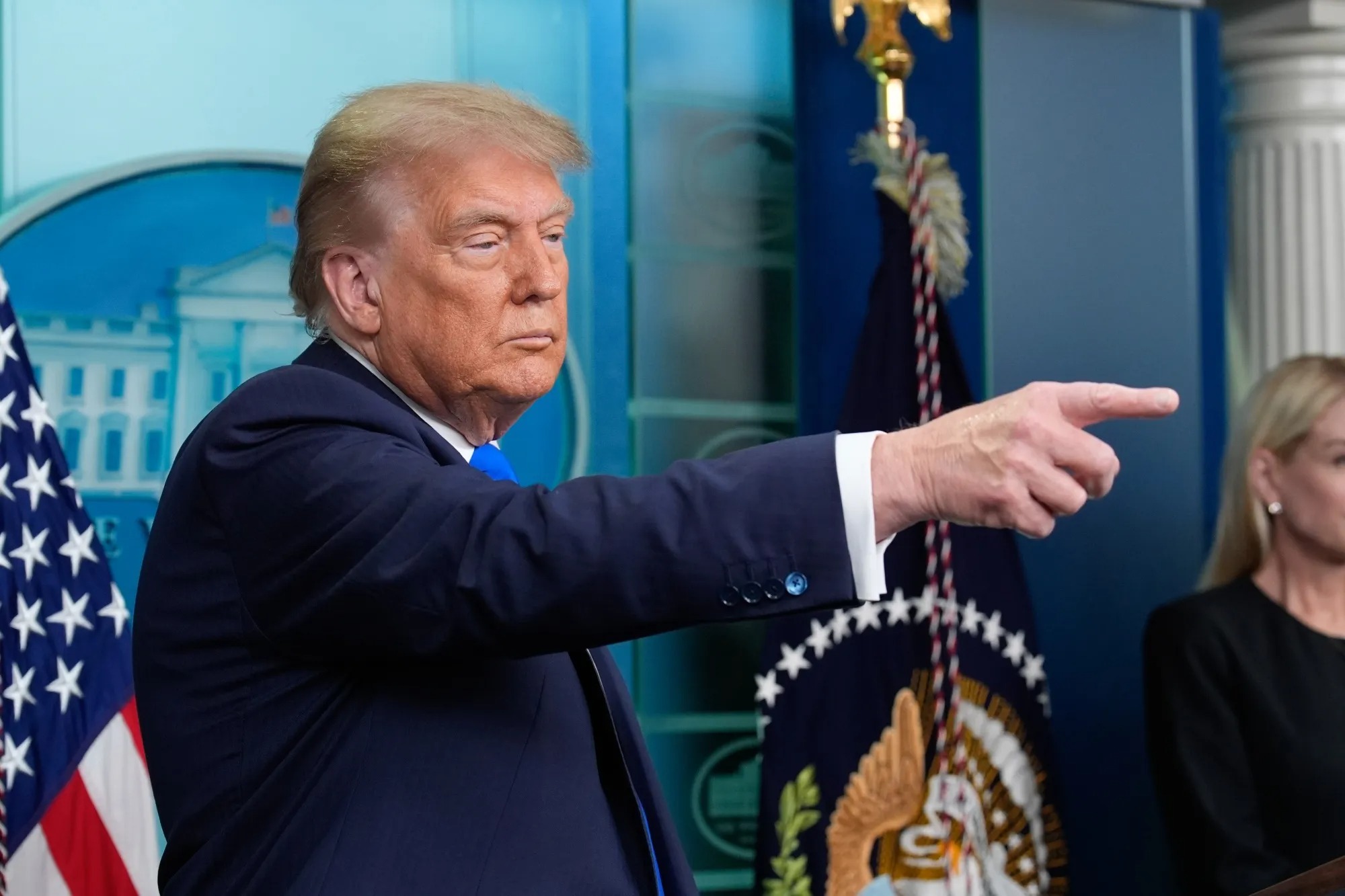Trump Drops Plans to Ease Iran Sanctions Amid Tensions