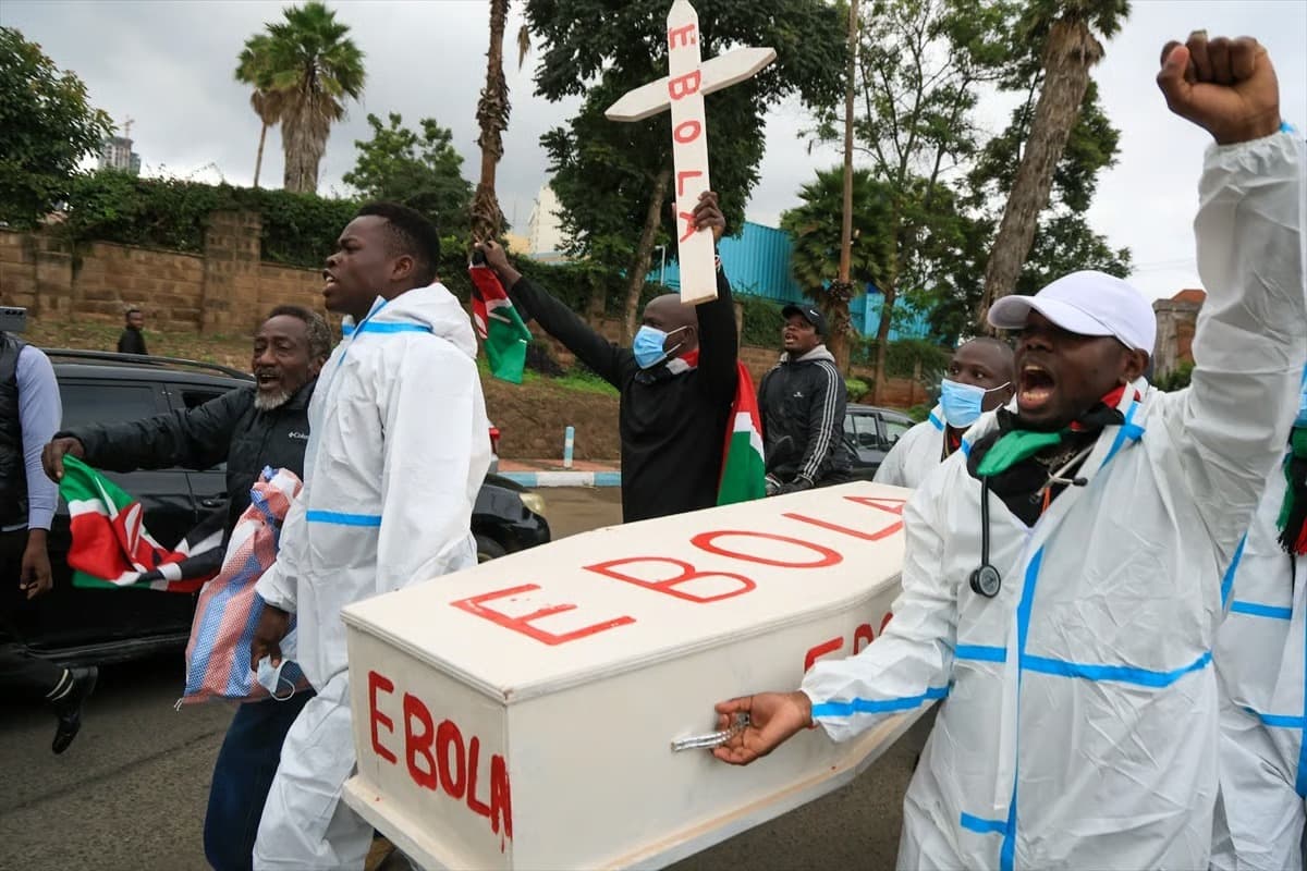 Kenya'da ABD'liler için kurulacak Ebola merkezi protesto edildi