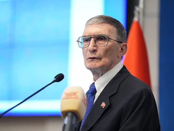 Aziz Sancar’a Azerbaycan’dan devlet nişanı
