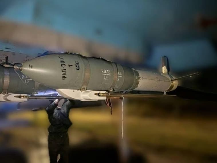 Rusya, jet motorlu planör bombalarını tanıttı
