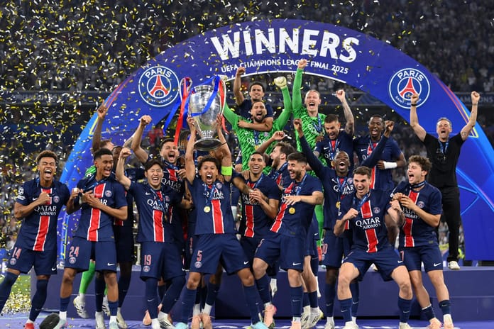 Paris Saint-Germain tarih yazdı: Şampiyonlar Ligi kupası ilk kez Fransa'ya gitti