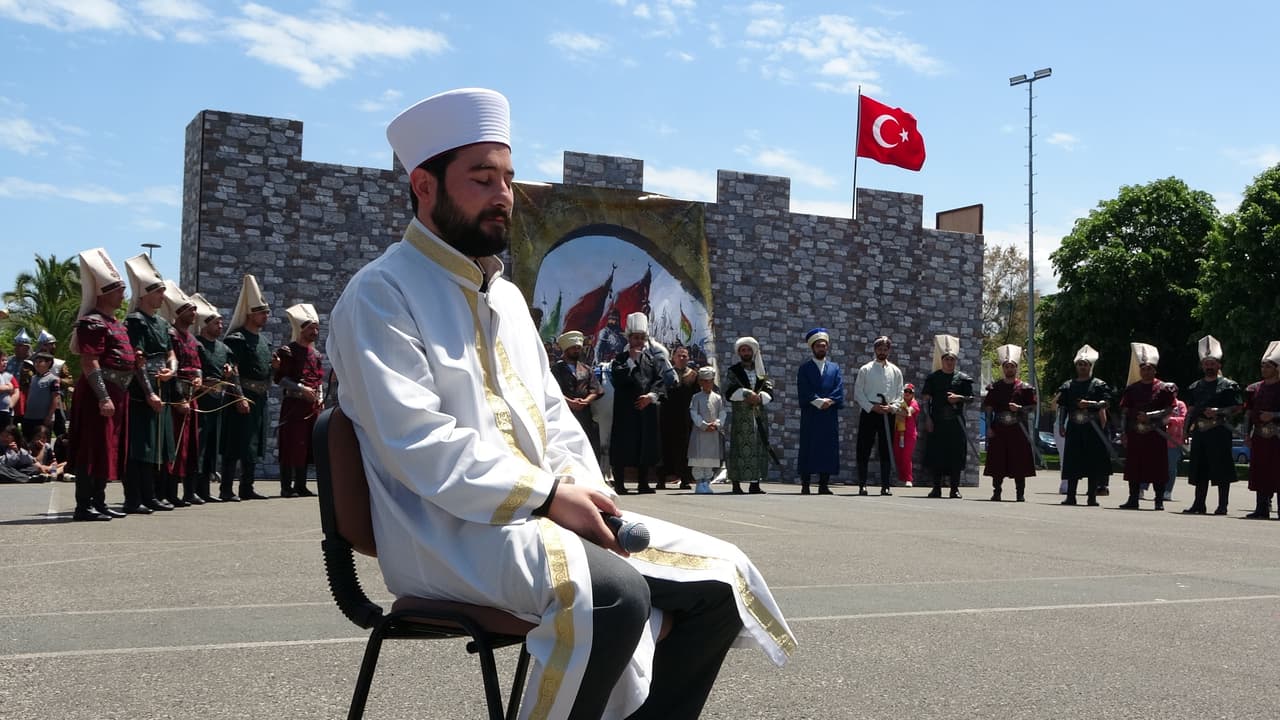 Ordu'da Fatih'in izinde: Gemi karadan yürütülerek fethin yıl dönümü canlandırıldı