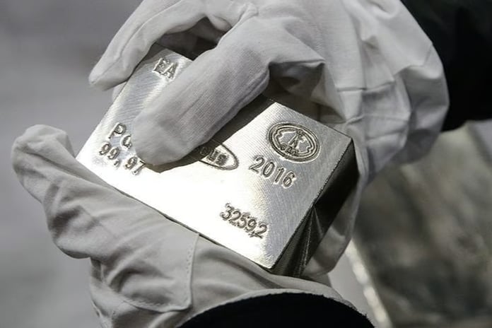 "Fakir adamın altını" 46 yılın rekorunu kırdı: Gümüşün getirisi altını geçti