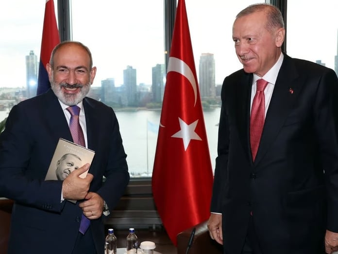 Paşinyan Ermenistan’ın enerji sistemini Türkiye ve Azerbaycan’a bağlamak istiyor