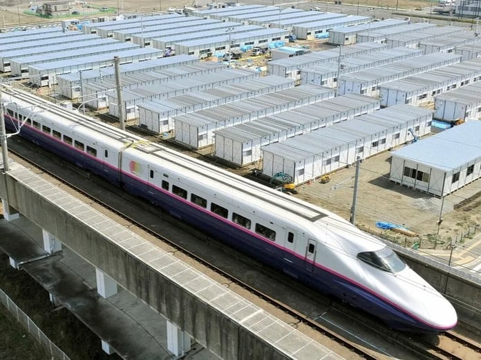 Tokyo yakınlarında trende yayılan bilinmeyen koku yolcuları hastanelik etti