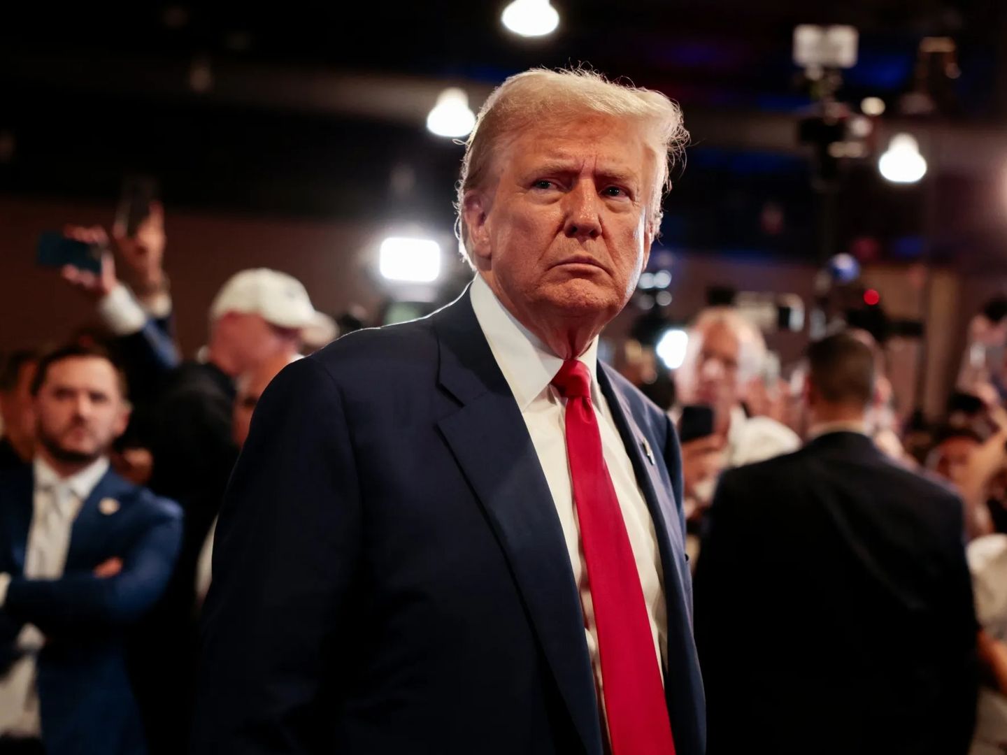 Trump'tan İran'a Hürmüz üzerinden şantaj uyarısı