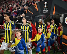 Fenerbahçe'nin Avrupa’da 298. randevusu: Rakip FCSB, hedef 118. galibiyet
