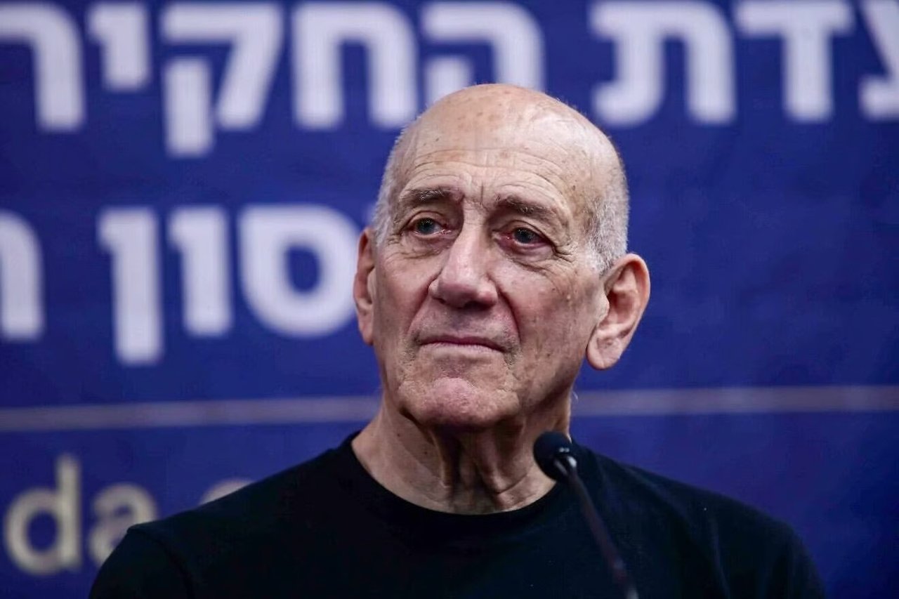 Olmert: "İsrail etnik temizlik yapıyor!"