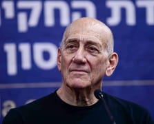 Ehud Olmert’ten kendi hükümetine "Etnik Temizlik" suçlaması