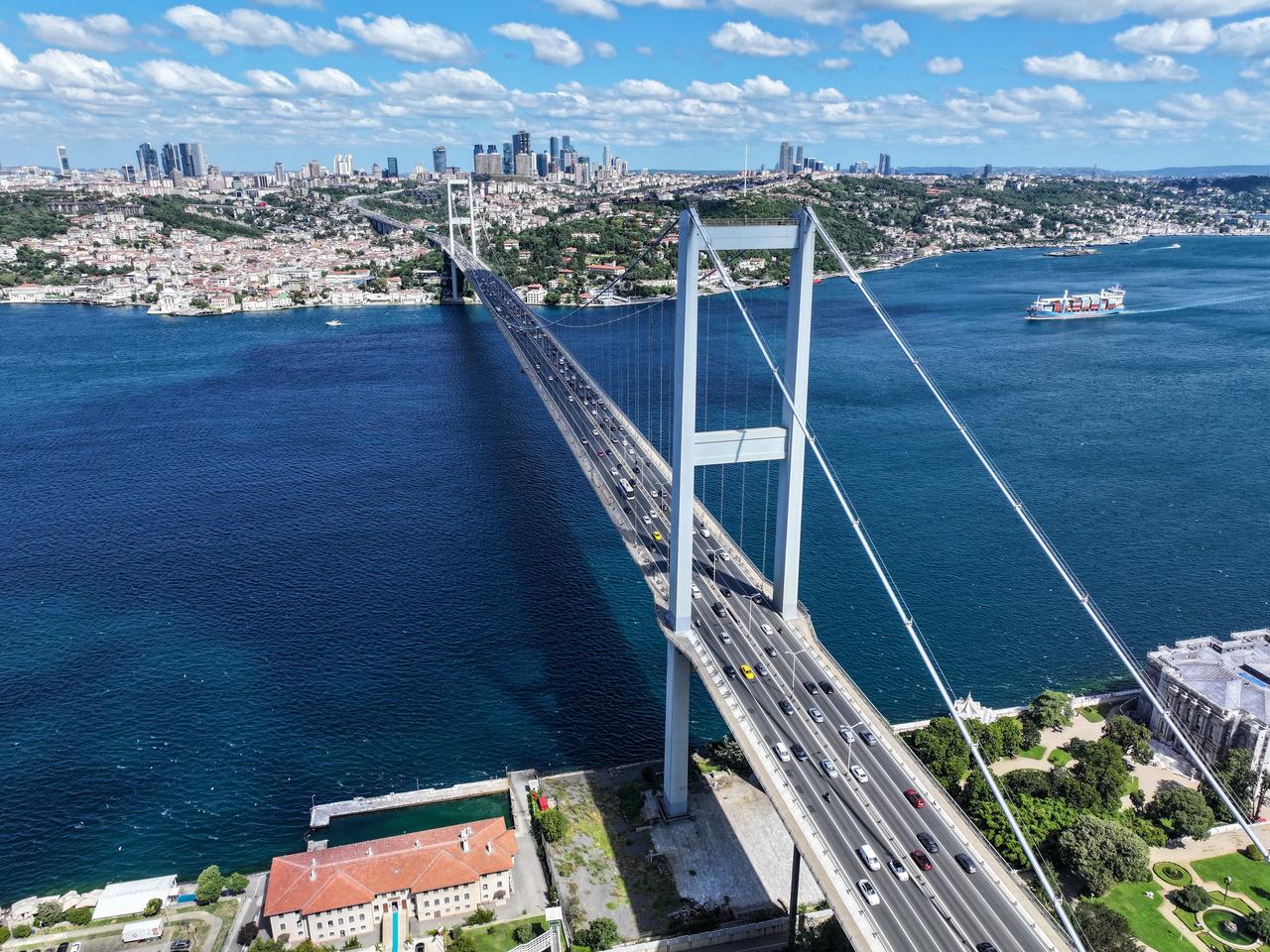 Köprü ve otoyollar için 30 yıllık özelleştirme kararı alındı!