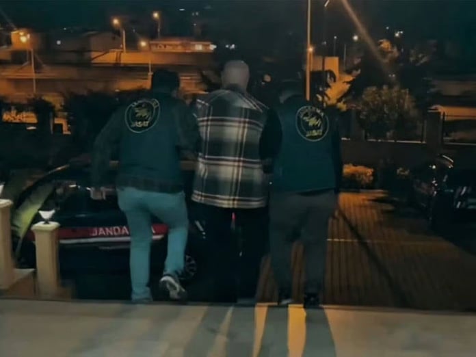 Kırmızı bültenle ve ulusal seviyede aranan 11 kişi Türkiye'ye getirildi