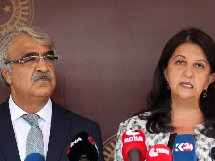 DEM Parti heyeti yeniden İmralı’ya gitti