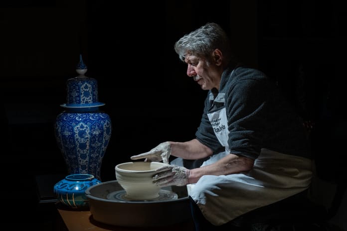 Tahrirleme: desenlerin siyah sınırları